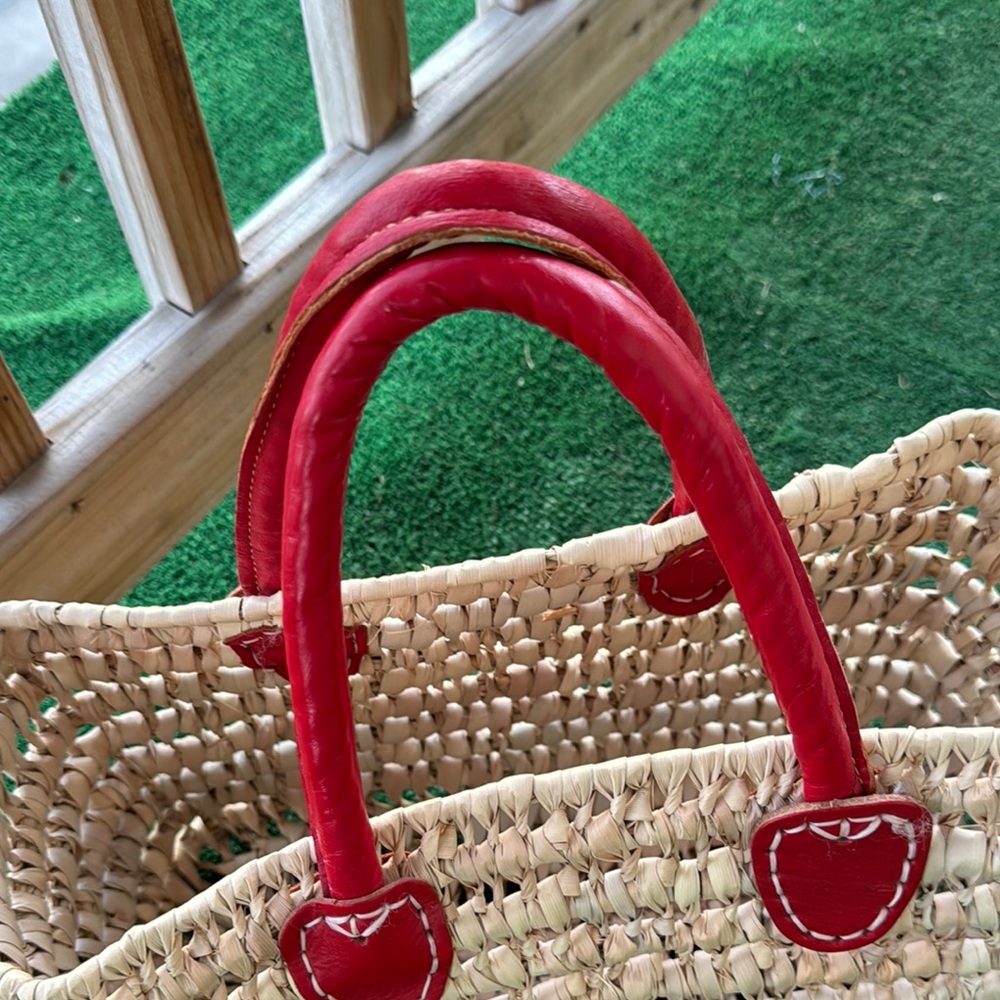 Woven Straw Tote with leather  Red Handles - Picture 3 of 8